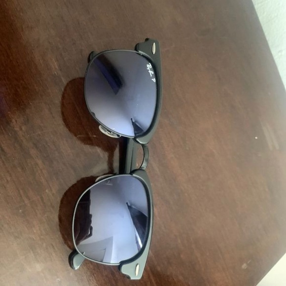 Ray Ban polarized glasses - Picture 3 of 5